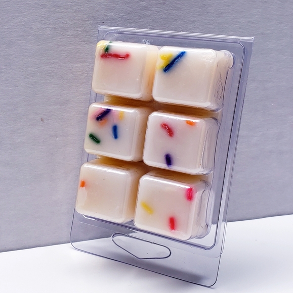 BIRTHDAY CAKE -Soy blend Hand poured, Highly Fragranced Wax Melts- $8 per pack - Picture 3 of 7